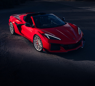Фото дисков Vossen S21-02 на Chevrolet Corvette C8