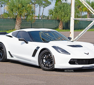 Фото дисков Strasse Wheels SM5R Deep Concave FS на Chevrolet Corvette C7