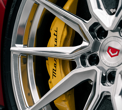 Фото дисков Vossen EVO-2 на Maserati MC20