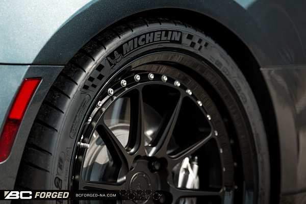 Фото дисков BC Forged LE10 // MLE10 Черный матовый на Chevrolet Camaro VI