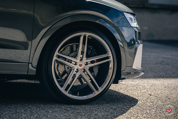 Фото дисков Vossen CG-202 Глянцевый лак на Audi Q3 (8U)