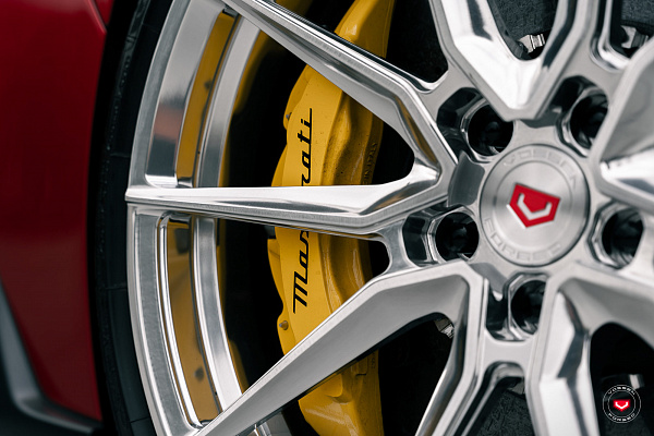 Фото дисков Vossen EVO-2 Полированный лак на Maserati MC20