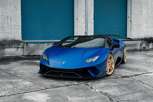 Фото дисков Anrky S1-X2 Сатиновое золото на Lamborghini Huracan