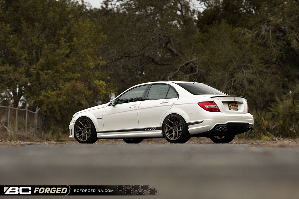 Фото дисков BC Forged HCS02 Сатиновая бронза на Mercedes-Benz C-Class (W204)