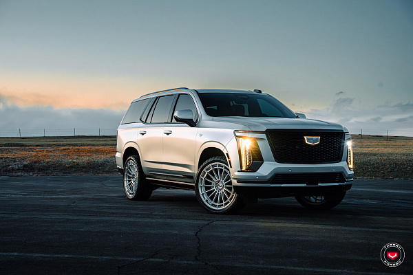 Фото дисков Vossen LCX-01 Глянцевый лак на Cadillac Escalade V