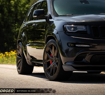 Фото дисков BC Forged RZ21 на Jeep Grand Cherokee IV