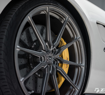 Фото дисков Vossen M-X2 на Ferrari GTC4Lusso