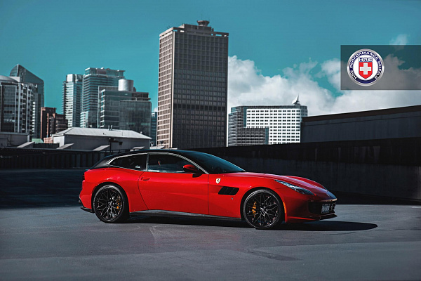 Фото дисков HRE S200 Черный сатин на Ferrari GTC4Lusso