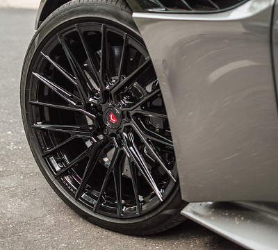 Фото дисков Vossen EVO-6TR на Aston Martin DBS 3