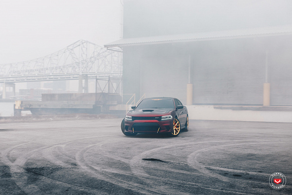 Фото дисков Vossen CG-204 Глянцевое золото на Dodge Charger VII
