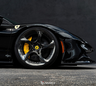 Фото дисков Anrky XR-205 на Ferrari SF90