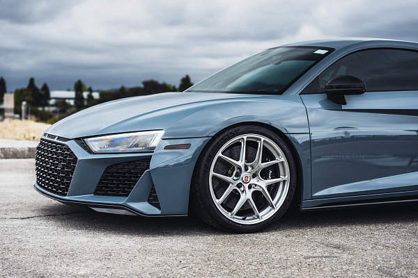 Фото дисков HRE R101 Lightweight Глянцевый лак на Audi R8 (4S)