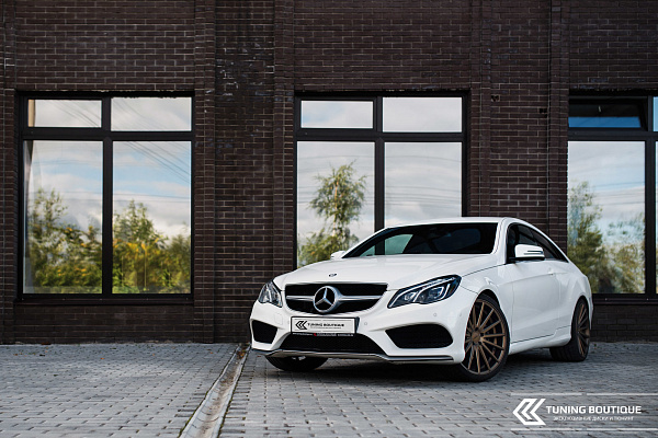 Фото дисков Vossen VFS-2 Сатиновая бронза на Mercedes-Benz E-Class (W212, S212, C207)