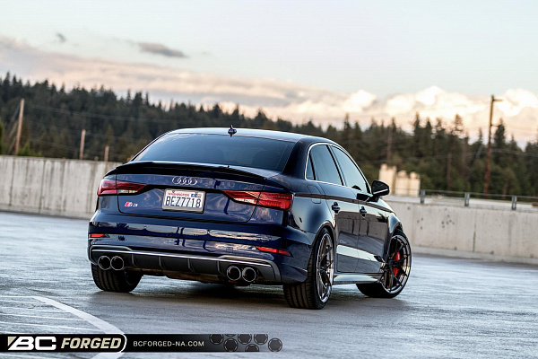 Фото дисков BC Forged HCS21 Глянцевый темный лак на Audi A/S/RS 3 (8V)