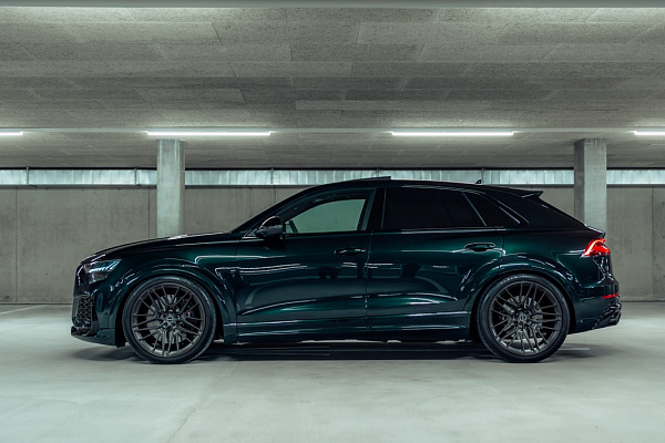 Фото дисков Brixton Forged VL4 Сатиновый темный лак на Audi Q8