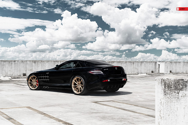 Фото дисков Anrky AN13 Сатиновая шампань на Mercedes-Benz SLR McLaren