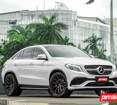 Фото дисков Vossen S17-01 на Mercedes-Benz GLE I