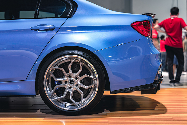 Фото дисков Brixton Forged PF9 Глянцевый лак на BMW 3/M3 (F3x/F80)