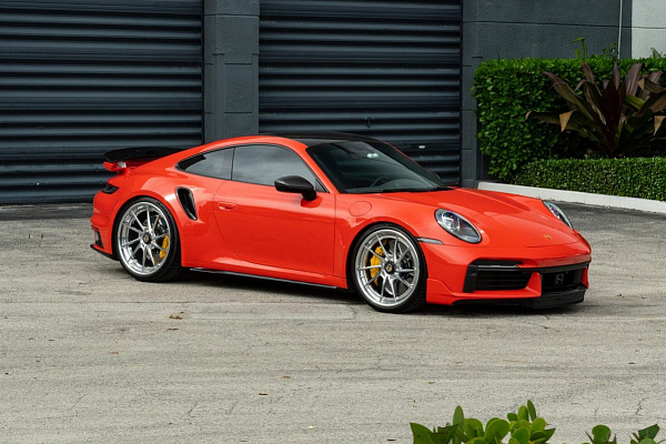 Фото дисков Anrky AN33 Полированный лак на Porsche 911 VIII