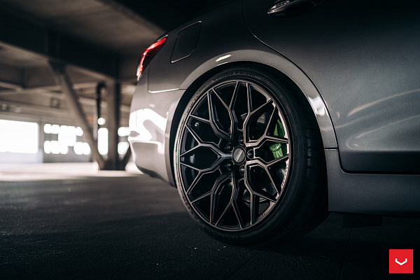 Фото дисков Vossen HF-2 Черный сатин на Infiniti Q50
