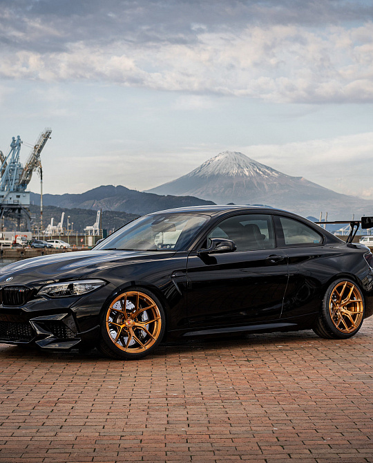 Фото дисков S21-01 Глянцевая медь на BMW 2/M2 (F22/F87)