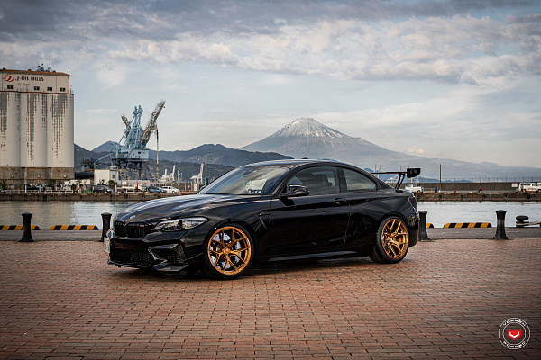 Фото дисков Vossen S21-01 Глянцевая медь на BMW 2/M2 (F22/F87)