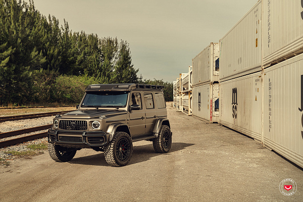 Фото дисков Vossen LC3-01 Черный глянец на Mercedes-Benz G-Class III