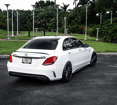 Фото дисков Vossen VFS-2 на Mercedes-Benz C-Class (W205)