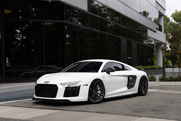 Фото дисков Brixton Forged PF10 Черный сатин на Audi R8 (4S)