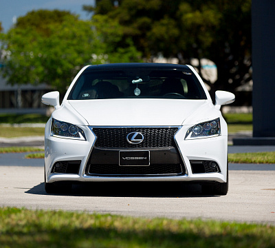 Фото дисков Vossen CG-207 на Lexus LS IV