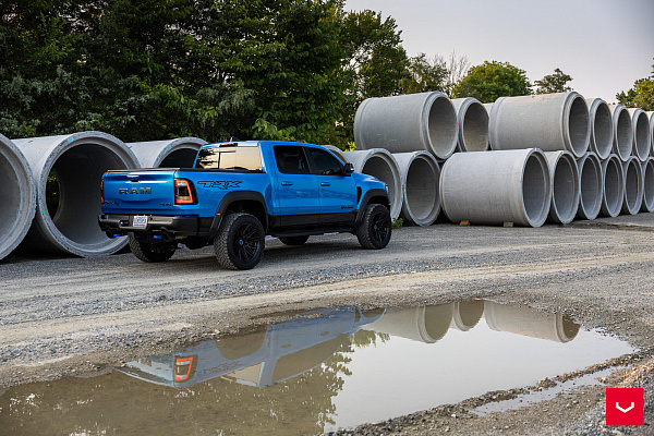 Фото дисков Vossen HF6-5 Черный сатин на Ram 1500 V