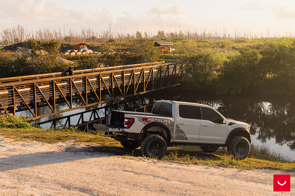 Фото дисков Vossen HFX-1 (6-Lug) Черный сатин на Ford F-150 XIV