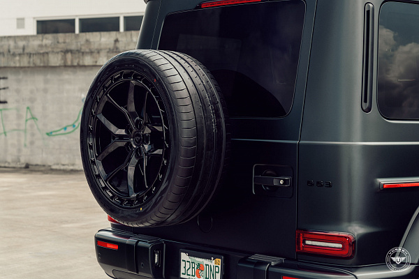 Фото дисков Vossen UV-X Черный глянец на Mercedes-Benz G-Class III
