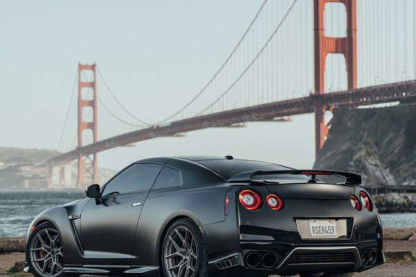 Фото дисков Brixton Forged CM5-R Сатиновый тонированный лак на Nissan GT-R