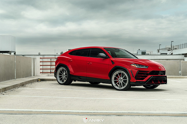 Фото дисков Anrky AN38 Полированный лак на Lamborghini Urus