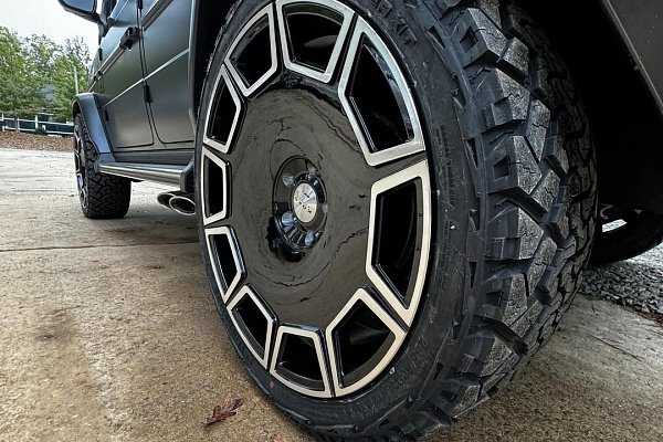 Mercedes-Benz G63