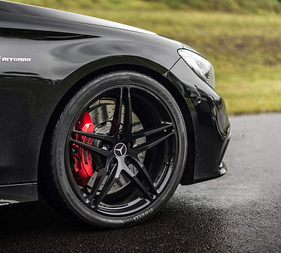 Фото дисков HRE P107 на Mercedes-Benz S-Class (W222, C217)