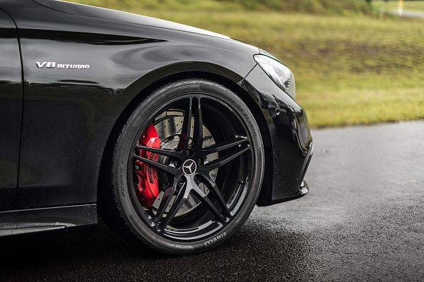 Фото дисков HRE P107 Черный глянец на Mercedes-Benz S-Class (W222, C217)
