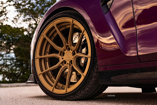 Фото дисков Strasse Wheels SV5 Deep Concave Duoblock Сатиновое золото на BMW 4/M4 (G22/G82)