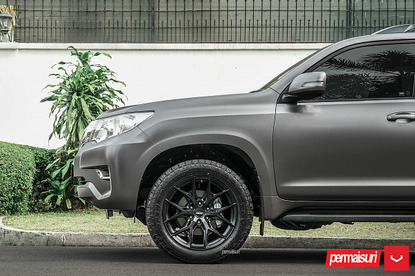 Фото дисков Vossen HF6-4 Черный сатин на Toyota Land Cruiser Prado 150
