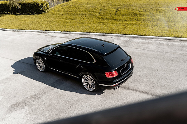 Фото дисков Anrky AN30 Глянцевый лак на Bentley Bentayga