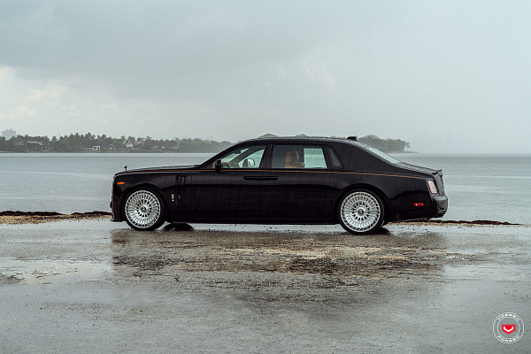 Фото дисков Vossen LC3-13T Глянцевый лак на Rolls-Royce Phantom