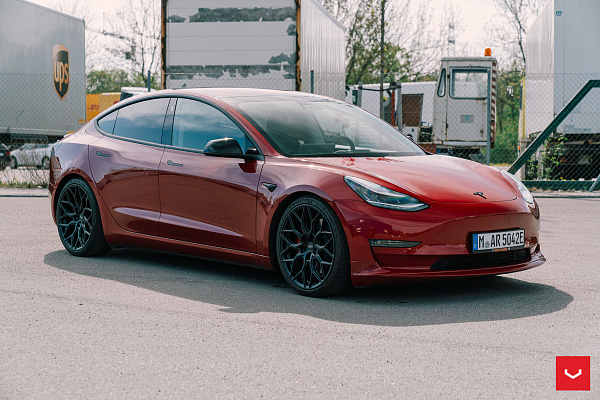 Фото дисков Vossen HF-2 Черный сатин на Tesla Model 3