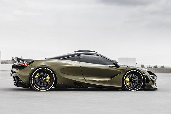 Фото дисков Brixton Forged R11-R Черный глянец на McLaren 720S