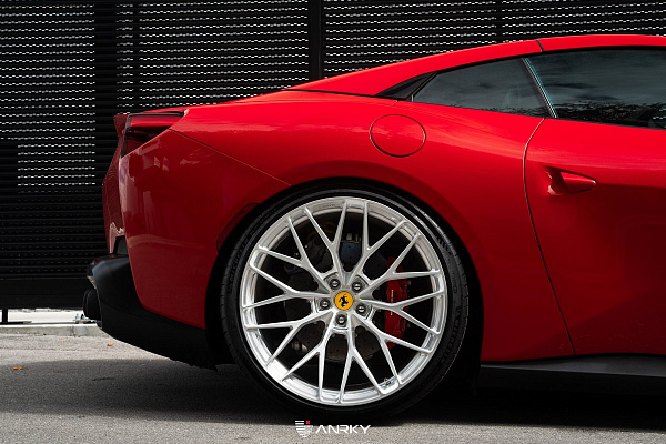 Фото дисков Anrky AN10 Глянцевый лак на Ferrari Portofino