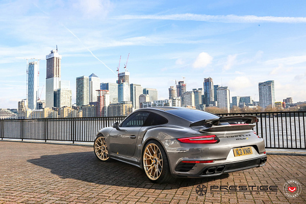 Фото дисков Vossen M-X3 Глянцевая шампань на Porsche 911 VII