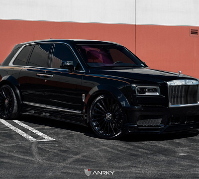 Фото дисков Anrky RF-282 на Rolls-Royce Cullinan