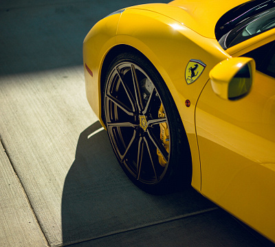 Фото дисков Vossen M-X2 на Ferrari 488