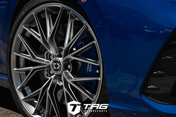 Фото дисков HRE FF28 Серебро на Volkswagen Golf VIII