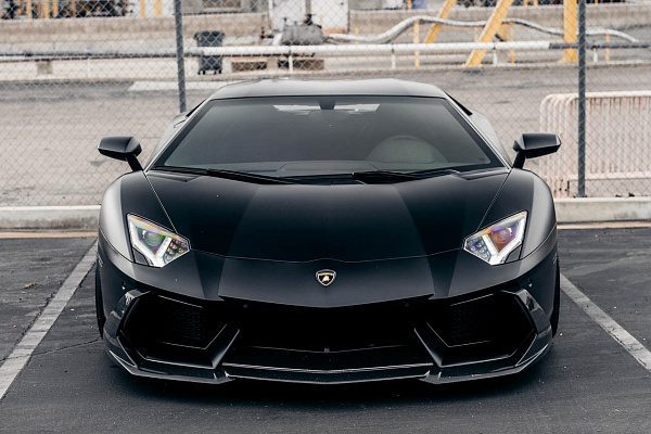 Фото дисков Brixton Forged PF5 Глянцевый темный лак на Lamborghini Aventador